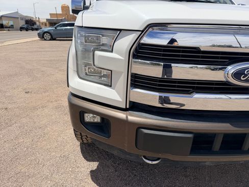 Used 2015 Ford F150 Lariat w/ Equipment Group 502A Luxury AWD/4WD image 4