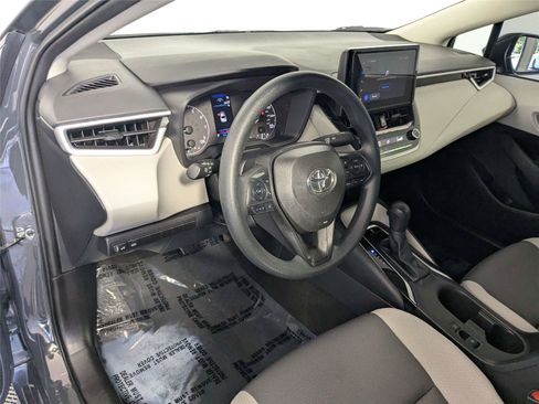 Certified 2025 Toyota Corolla LE FWD image 10