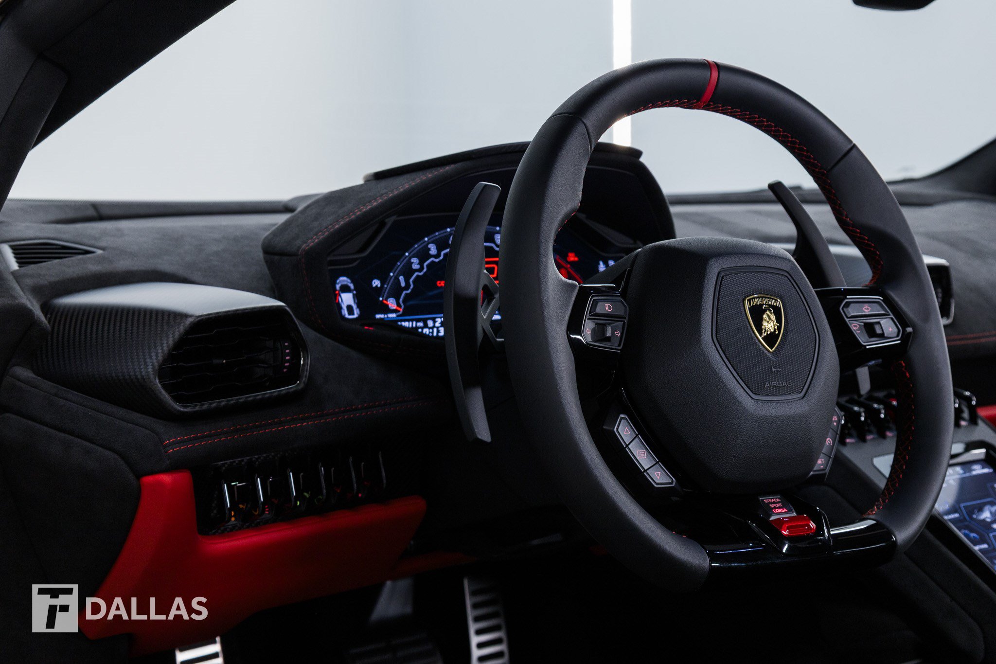 Used 2023 Lamborghini Huracan Tecnica RWD image 30