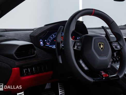 Used 2023 Lamborghini Huracan Tecnica RWD image 30