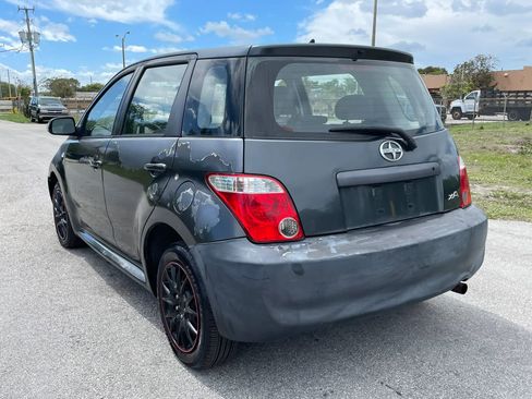 Used 2006 Scion xA FWD image 5