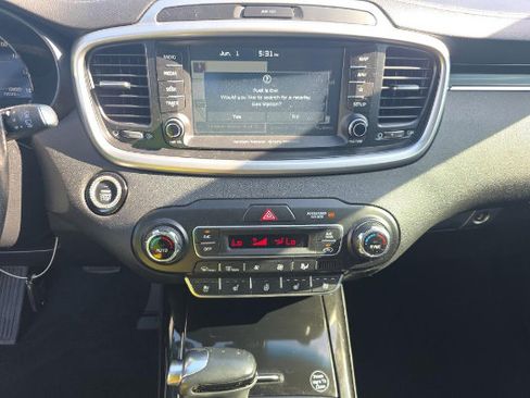 Used 2019 Kia Sorento SX w/ SX Touring Package FWD image 15
