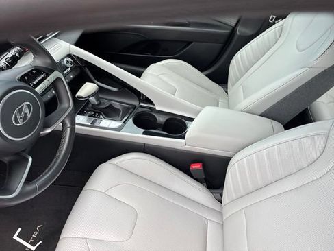 Used 2023 Hyundai Elantra Limited FWD image 74
