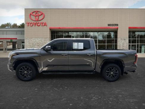 Used 2024 Toyota Tundra Platinum AWD/4WD image 7