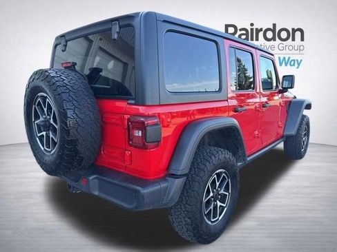 Used 2024 Jeep Wrangler Unlimited Rubicon AWD/4WD image 9