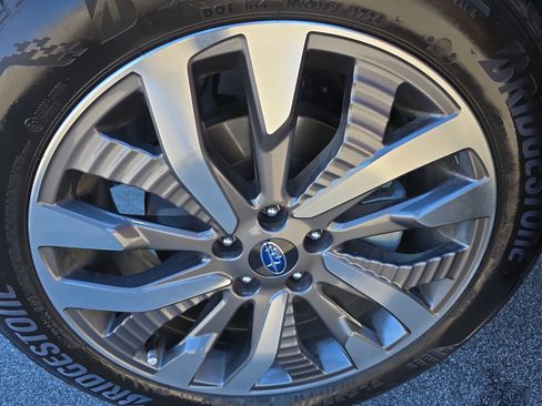 Used 2025 Subaru Forester Touring image 33