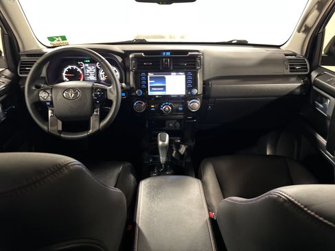 Used 2022 Toyota 4Runner TRD Off-Road Premium w/ TRD Black Wheel Package (TMS) AWD/4WD image 4