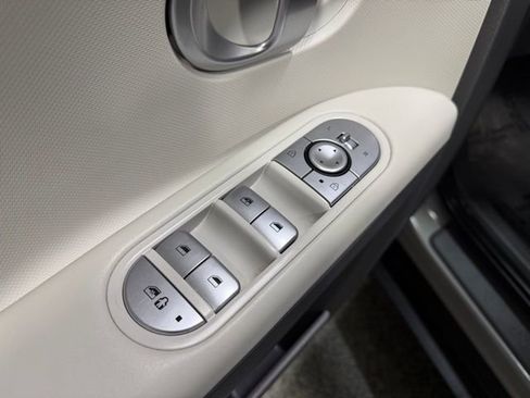 Used 2022 Hyundai Ioniq 5 SE w/ Cargo Package image 18