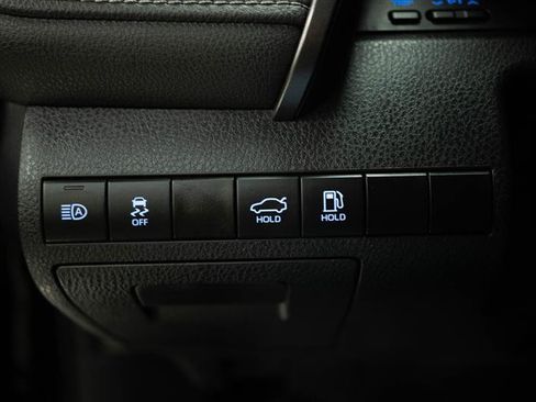 Used 2024 Toyota Camry SE w/ Convenience Package FWD image 30