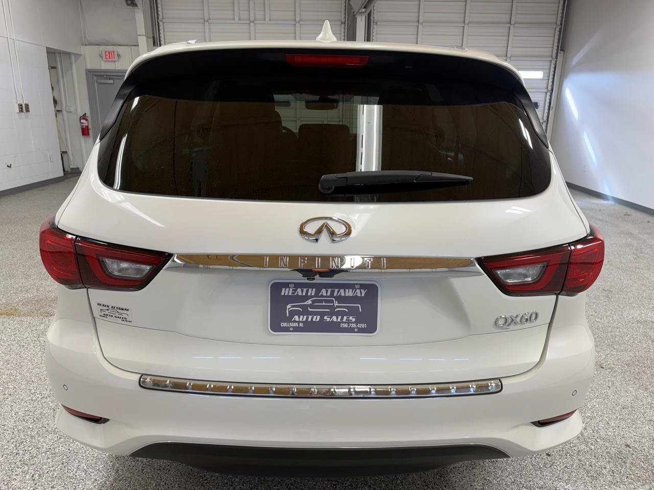 Used 2020 INFINITI QX60 Luxe w/ Essential Package FWD image 6