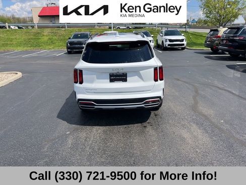 Certified 2023 Kia Sorento S w/ Panoramic Sunroof Package FWD image 13