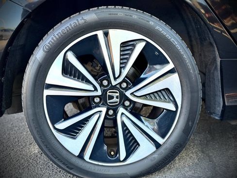 Used 2017 Honda Civic EX-L image 18