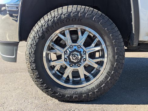 Used 2016 GMC Sierra 2500 SLT w/ Duramax Plus Package AWD/4WD image 48