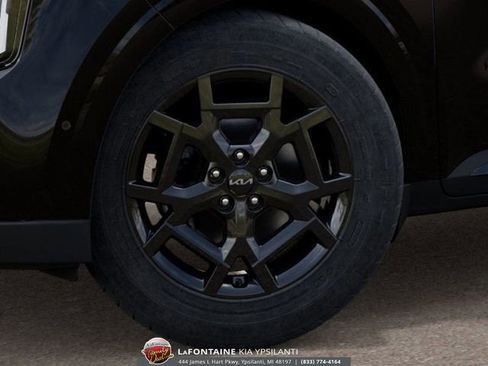 New 2026 Kia Carnival SX image 9