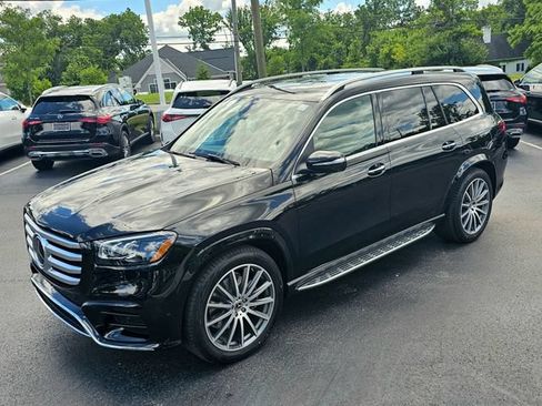 New 2026 Mercedes-Benz GLS 580 4MATIC image 3