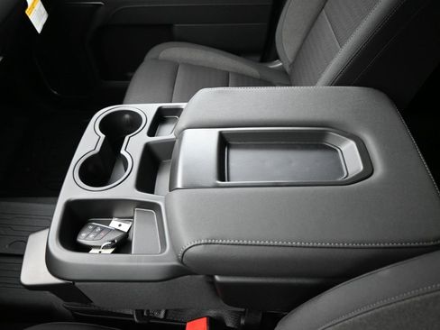 New 2026 GMC Sierra 1500 SLE w/ Preferred Package image 19