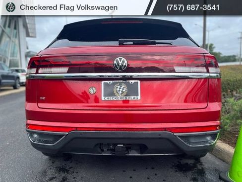 Used 2024 Volkswagen Atlas Cross Sport SE FWD image 10