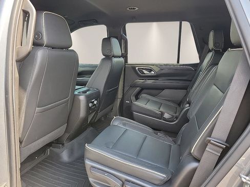 Used 2021 GMC Yukon SLT RWD image 10