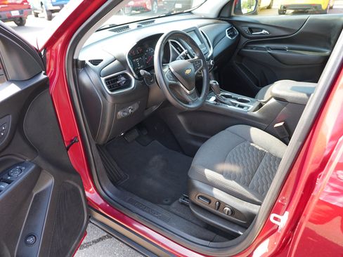 Used 2018 Chevrolet Equinox LT AWD/4WD image 13