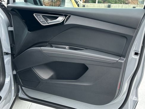 Used 2022 Audi Q4 e-tron Premium Plus w/ Premium Plus image 13