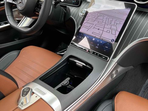 Used 2024 Mercedes-Benz C 300 Sedan image 47