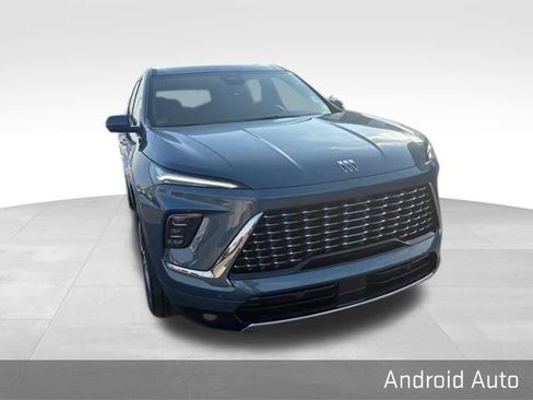 Used 2025 Buick Enclave Avenir w/ Super Cruise Package image 5