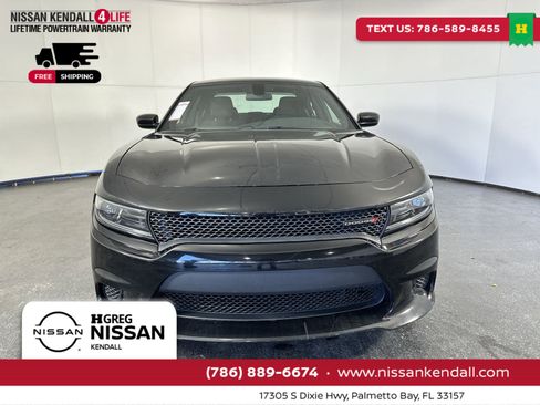 Used 2023 Dodge Charger SXT image 4