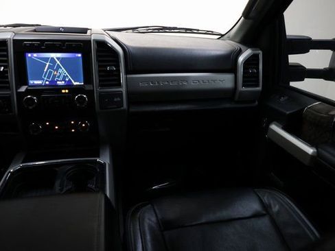 Used 2019 Ford F250 Lariat w/ Lariat Value Package image 96