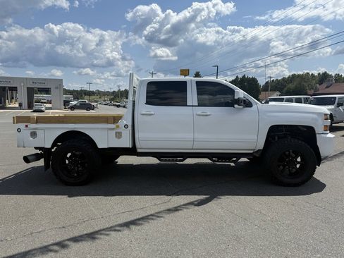 Used 2016 Chevrolet Silverado 2500 LT image 2