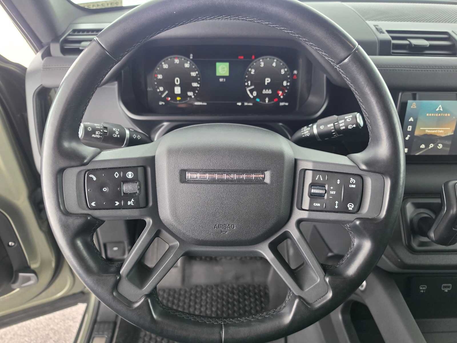 Used 2024 Land Rover Defender 110 X-Dynamic SE AWD/4WD image 22