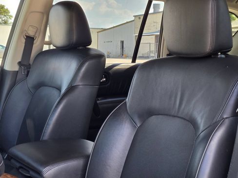 Used 2024 Nissan Armada SL w/ Captain's Chairs Package AWD/4WD image 13