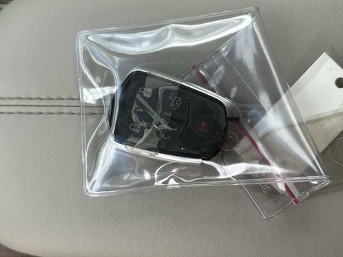 Used 2019 Cadillac XTS Luxury w/ Driver Awareness Package image 26