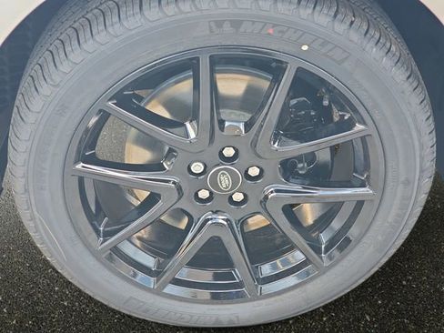 New 2026 Land Rover Range Rover Velar Dynamic SE image 19