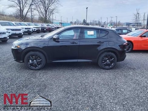 New 2024 Dodge Hornet R/T Plus w/ Tech Pack Plus w/o Parking AWD/4WD image 7
