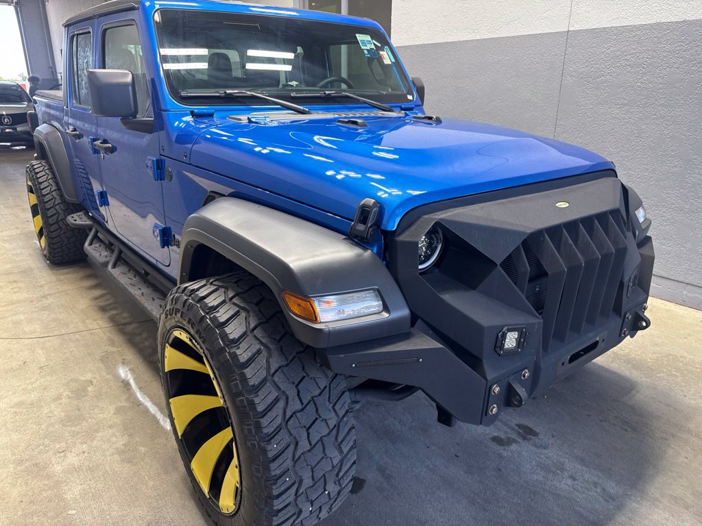 Used 2024 Jeep Gladiator Sport AWD/4WD image 5