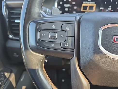 Used 2024 GMC Sierra 1500 AT4 w/ Technology Package AWD/4WD image 19