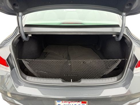 Used 2023 Hyundai Elantra SEL w/ Convenience Package image 17