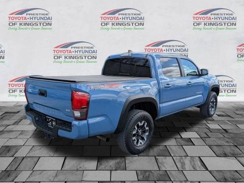 Used 2019 Toyota Tacoma TRD Off-Road image 3