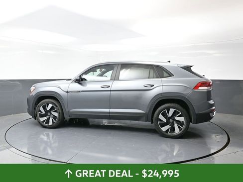 Used 2024 Volkswagen Atlas Cross Sport SE image 12