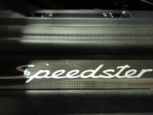 Certified 2019 Porsche 911 Speedster image 33