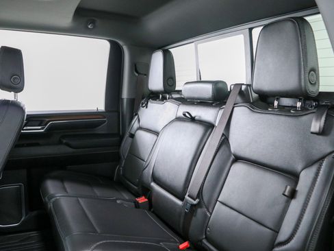 Used 2024 GMC Sierra 2500 Denali w/ Denali Reserve Package AWD/4WD image 30