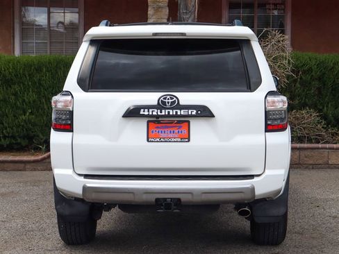 Used 2019 Toyota 4Runner TRD Off-Road AWD/4WD image 7