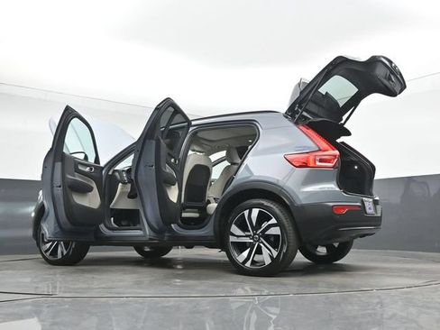 Used 2023 Volvo XC40 B5 Plus w/ Protection Package Premier AWD/4WD image 54