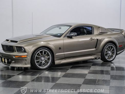 Used 2005 Ford Mustang GT image 5