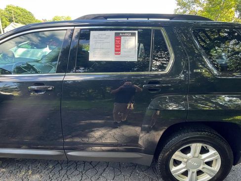 Used 2014 GMC Terrain SLT w/ Safety Package AWD/4WD image 4