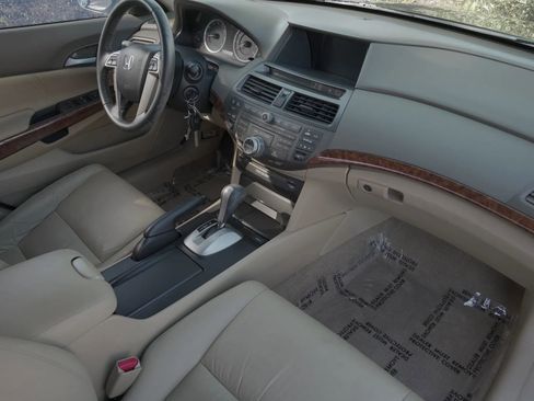 Used 2010 Honda Accord EX-L image 9