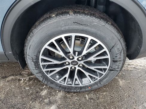 New 2026 Ford Escape SE image 29