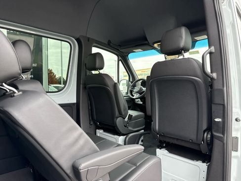 New 2026 Mercedes-Benz Sprinter 2500 image 39