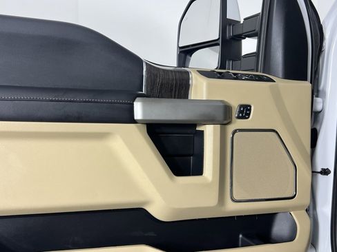 Used 2021 Ford F250 Lariat w/ Lariat Value Package image 24