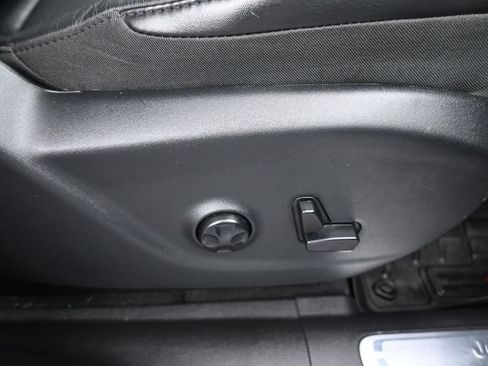 Used 2019 Jeep Cherokee High Altitude AWD/4WD image 45